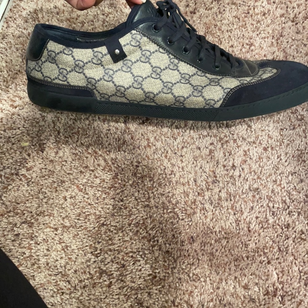 AUTHENTIC men’s Gucci Navy web sneakers size 15